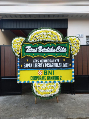Papan Bunga Duka di Idanogawo